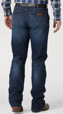 Men's Wrangler Retro Relaxed Boot Jean #112317550X